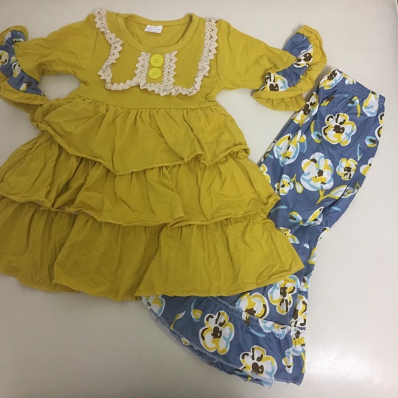 Floral Embroidered Ruffle Pants Set - Picture 3 of 8